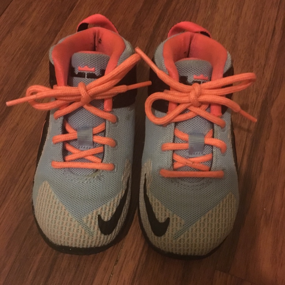 Nike Lebron James XII Toddler Size 8